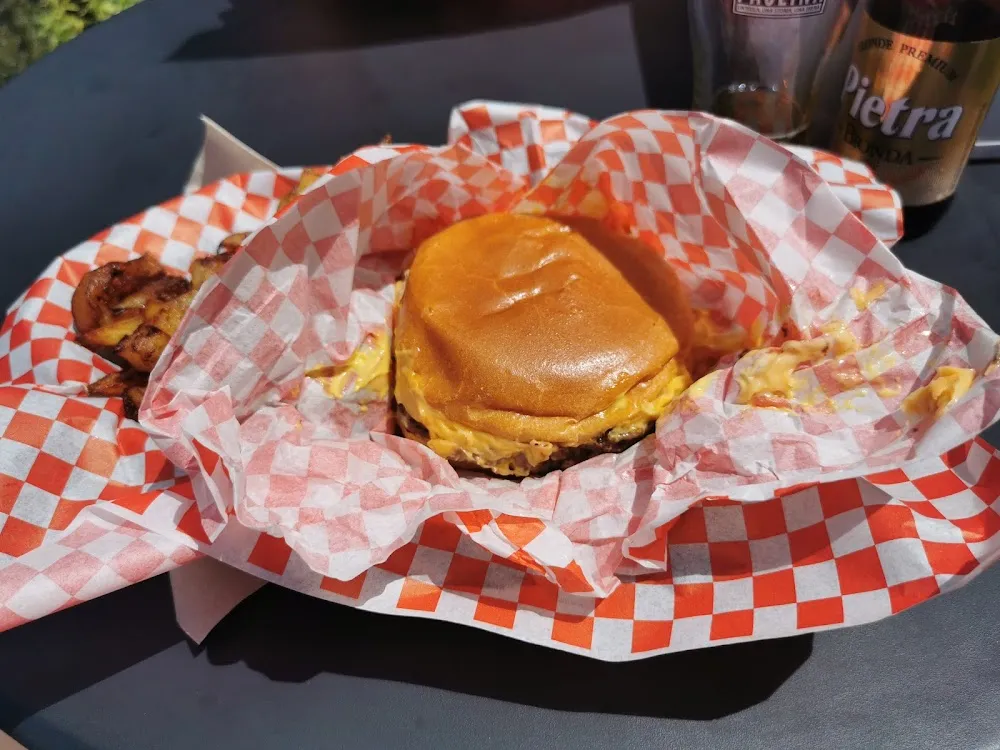 Hamburger Super Cheesy